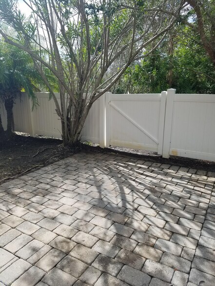 Patio / Backyard - 1140 Luminary Cir