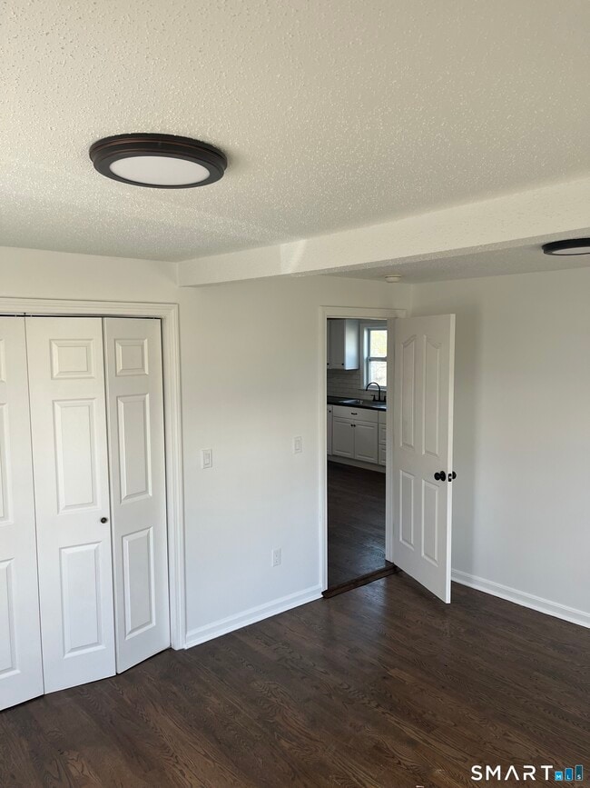 Building Photo - 52 Pearl St