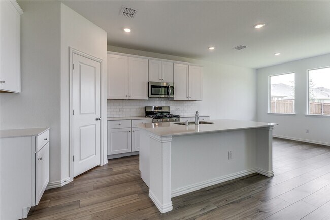 Building Photo - 3313 Swift Fox Wy