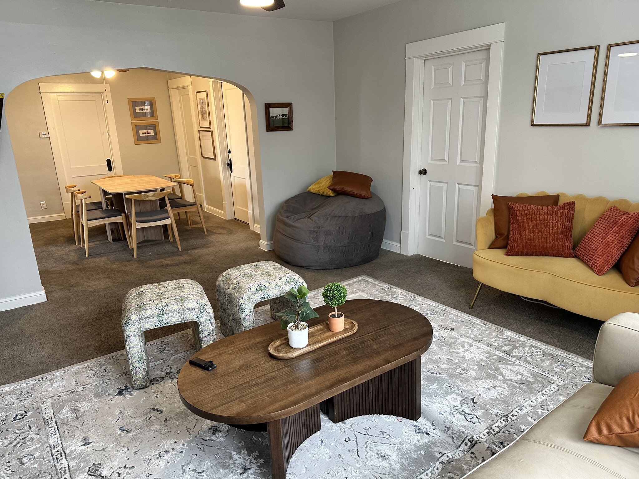 Building Photo - 800 37th Ave NE