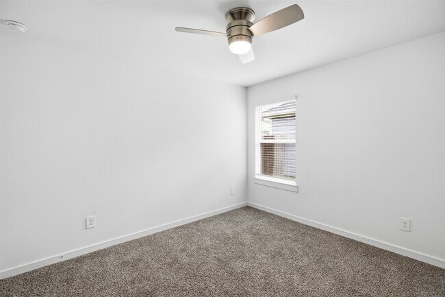 Building Photo - 31814 Hallington Hl Ln