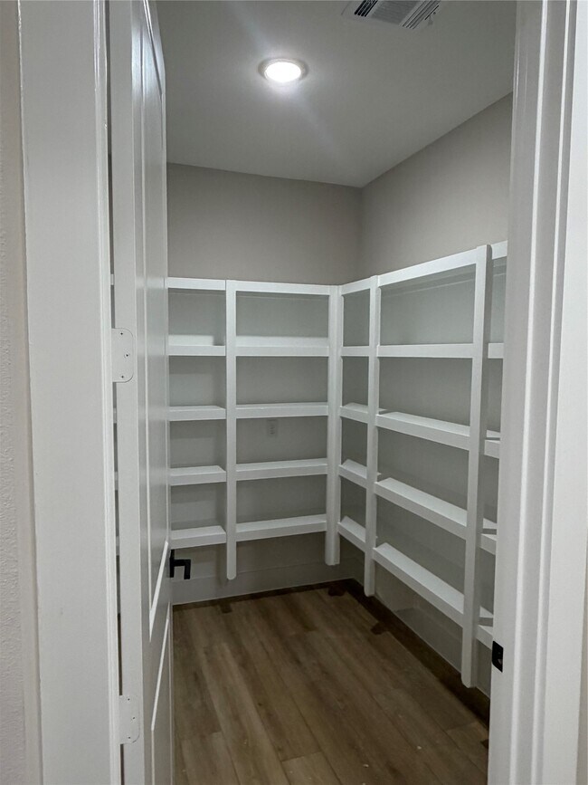 Building Photo - 2623 Liguria Ln