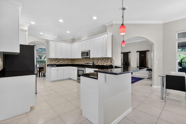 Building Photo - 1500 Firethorn Dr