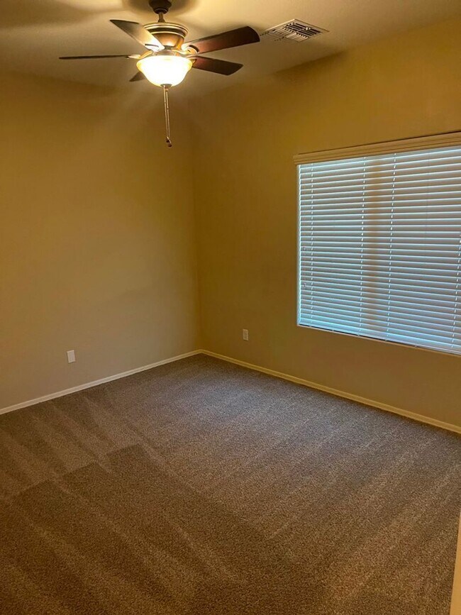 Building Photo - 16551 N 180th Dr