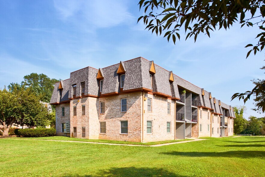 Building Photo - 2203 Melson Rd