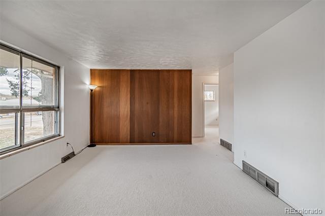 Building Photo - 16060 Mt Vernon Rd