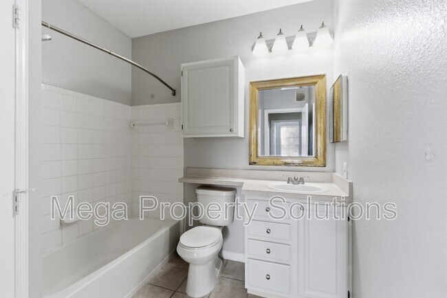 Building Photo - 5507 Legacy Crescent Pl