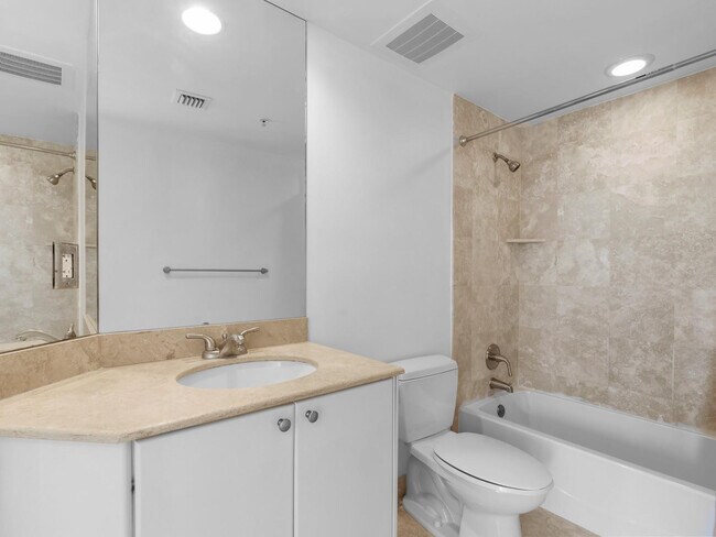 Building Photo - 1745 E Hallandale Beach Blvd