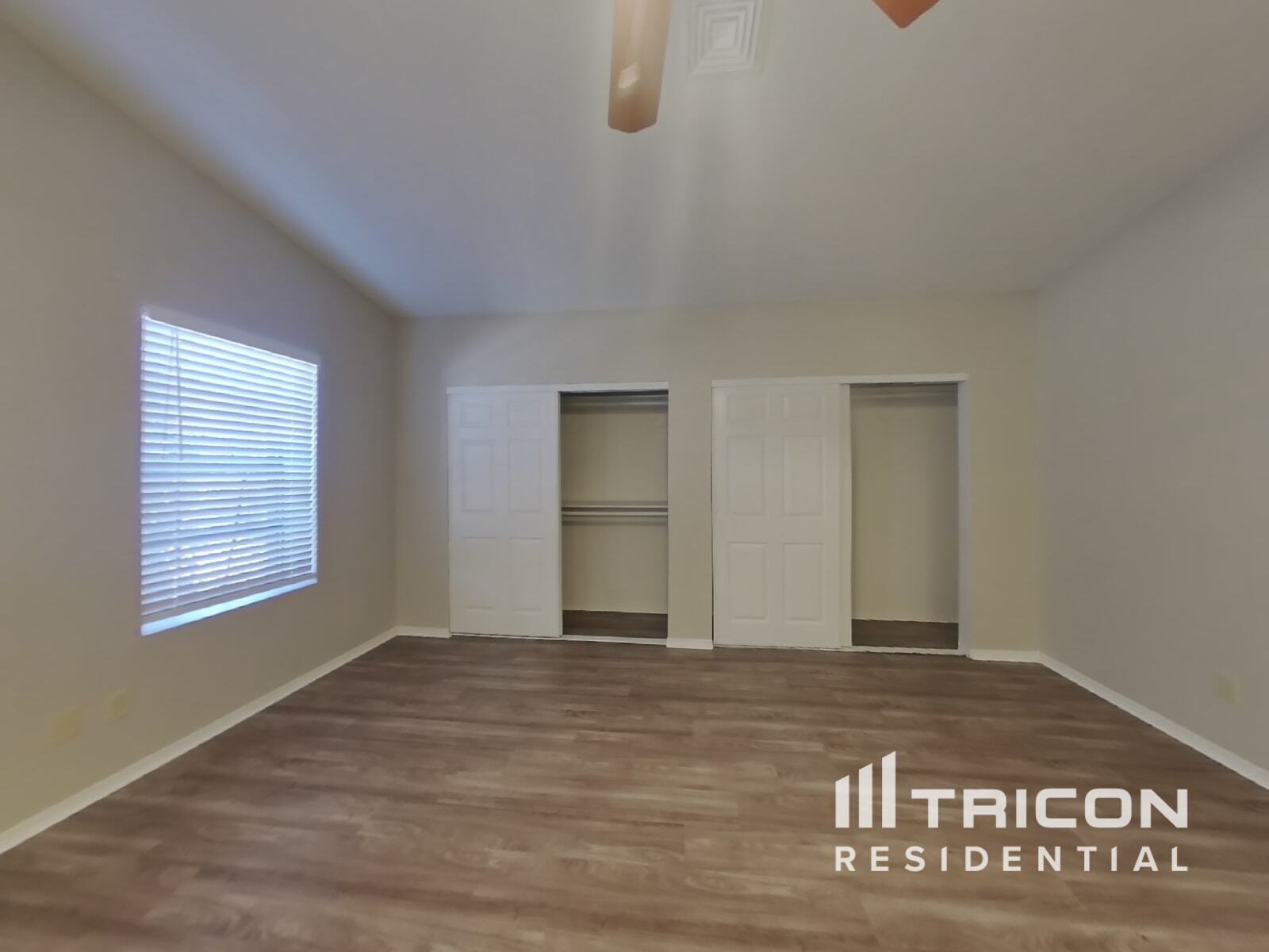 Building Photo - 6309 E Ivyglen St