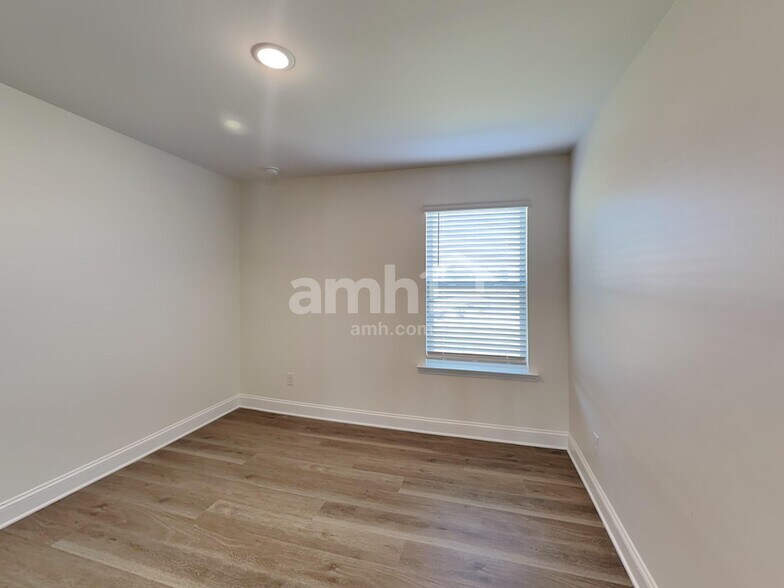 Building Photo - 3508 Lincoln Hts Ln