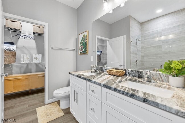 Building Photo - 1810 NE 3rd Ave