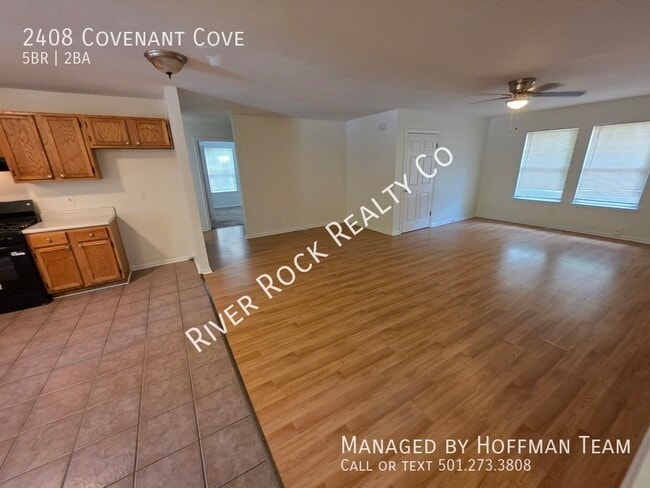 Building Photo - 2408 Covenant CV