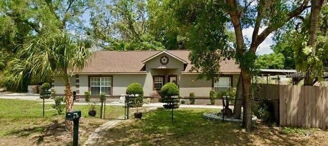 Primary Photo - 23737 Lake Ave