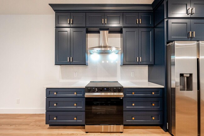 Building Photo - 3113 Nighthawk Ave