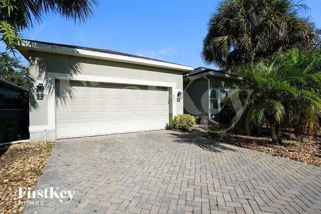 Primary Photo - 8233 Silver Birch Way