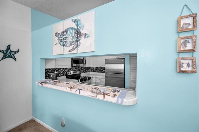 Building Photo - 300 S Florida Ave