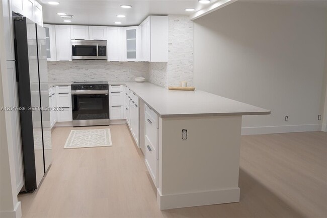 Building Photo - 3051 N Course Dr