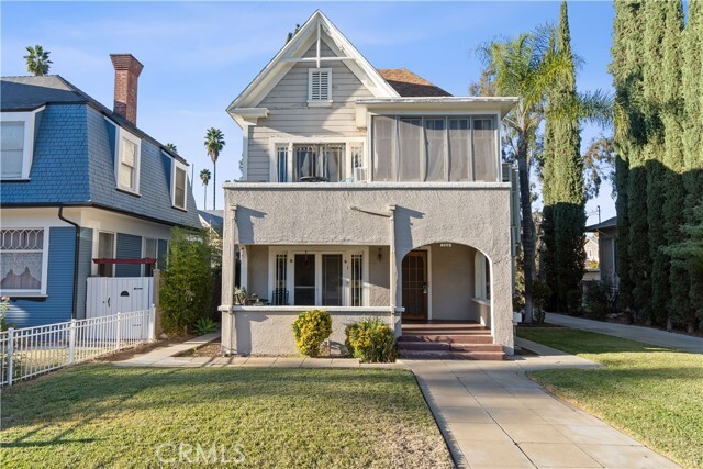 Primary Photo - 120 W Olive Ave