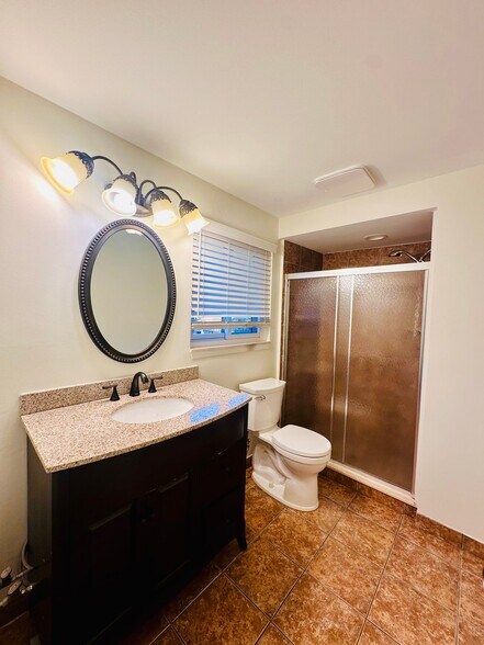 Building Photo - 30244 Southampton Ln