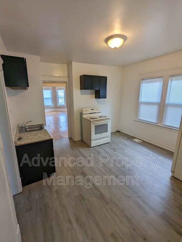 Building Photo - 2909 N 29th St