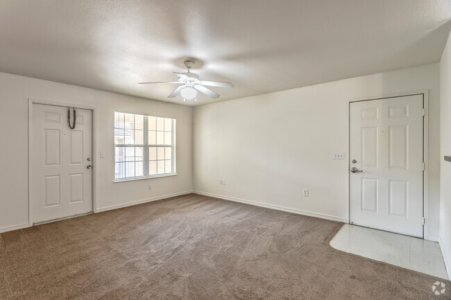 2BR, 2BA - 1255 SF - Living Area - Quail Hollow