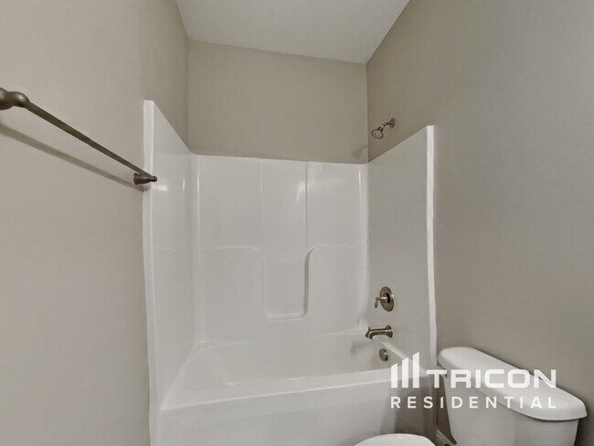 Building Photo - 112 Fish Whistle Ct