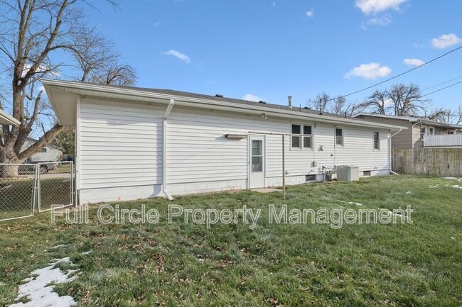 Building Photo - 803 N Christy St