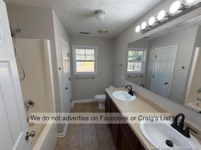 Building Photo - 141 Roanoke Dr