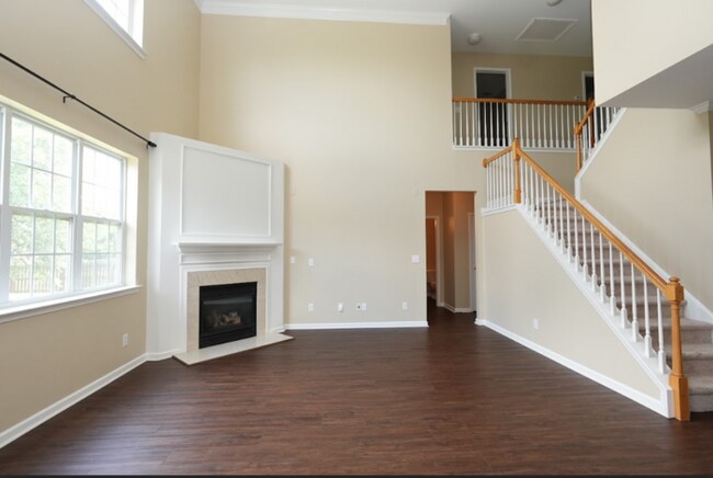 Building Photo - Charming 3-bedroom, 2-bath home