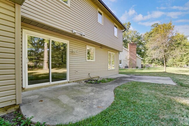 Building Photo - 5931 Spring Oak Ct