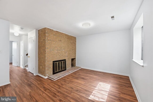 Building Photo - 1747 Cy Ct