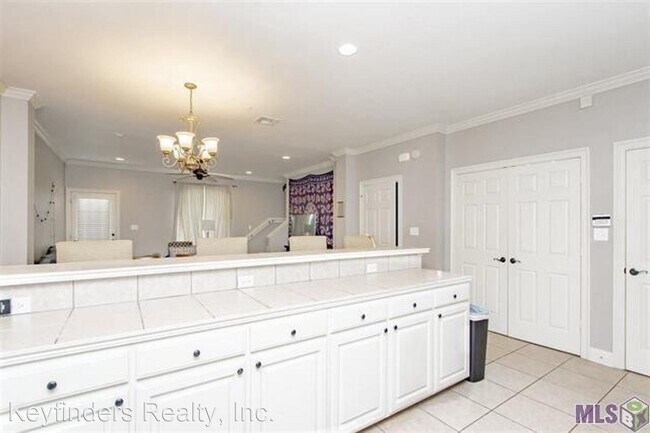 Building Photo - 3 br, 2 bath House - 1502 Harwich Dr., Unit C