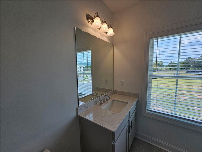 Building Photo - 502 Healy Dr