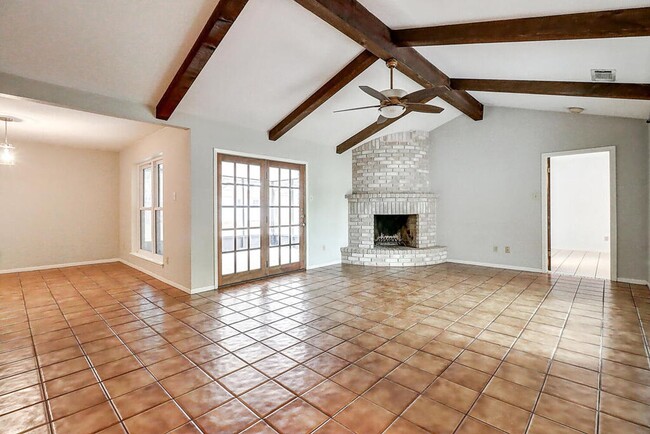 Building Photo - 3121 Seafoam Dr