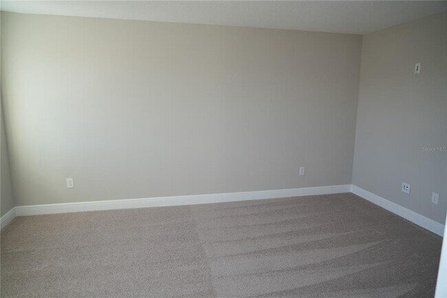Building Photo - 5450 Wayfarer Ave