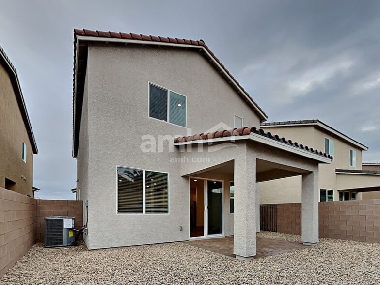 Building Photo - 8365 Flagpole Loop Ave