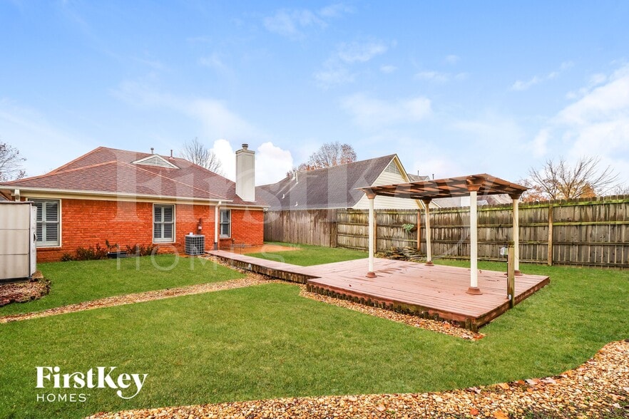 Building Photo - 1529 Appling Wood Cove S