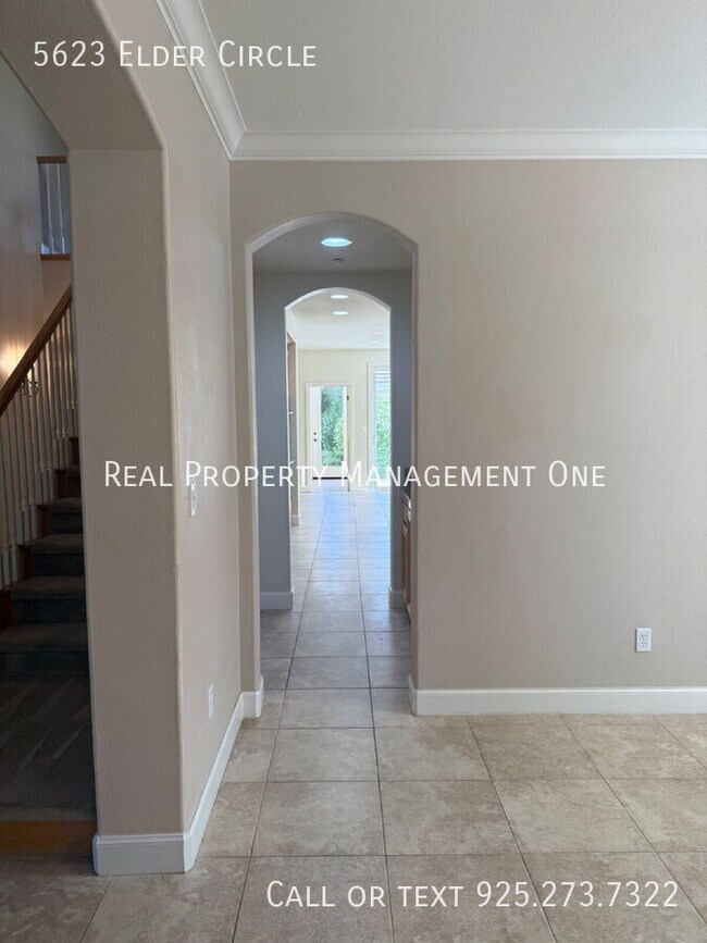 Building Photo - 5623 Elder Cir