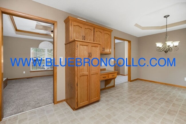 Building Photo - Check out this spacious home with thoughtf...