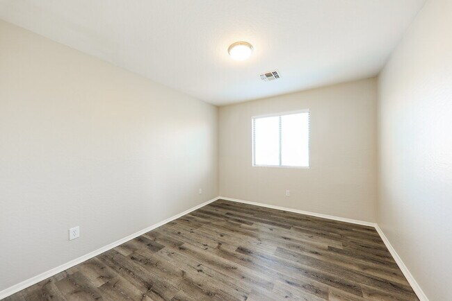 Building Photo - 11767 W Banff Ln