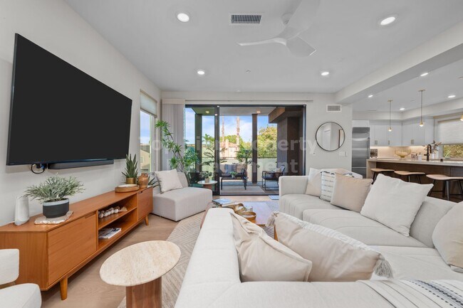 Building Photo - BRAND-NEW, FULLY-FURNISHED Luxury 3 bd / 3 ba Townhome in Coastal Carlsbad