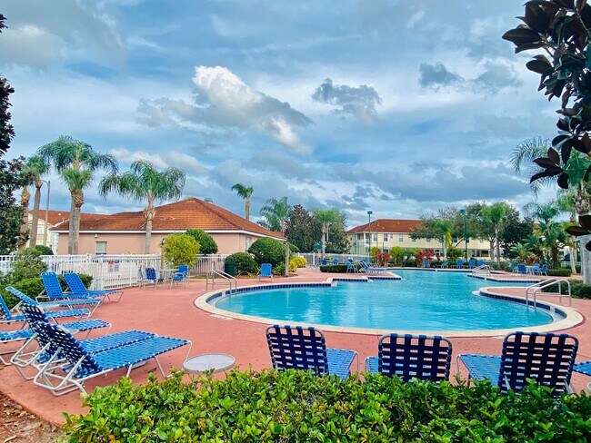 Building Photo - 1194 S Beach Cir