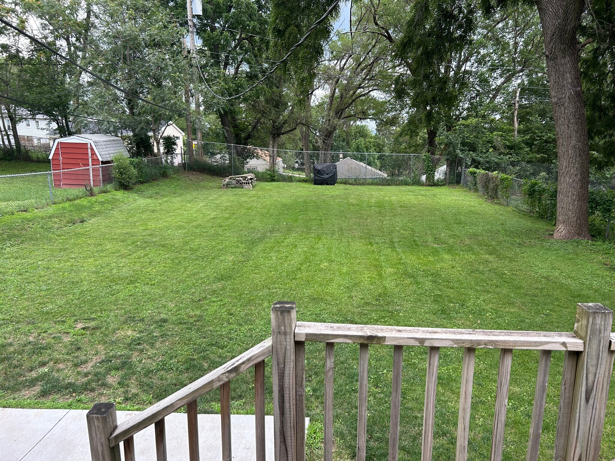 Completely fenced back yard - 2031 Calhoun St