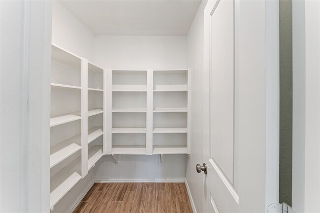 Building Photo - 13018 Hydeland Dr