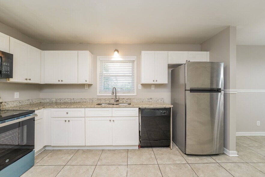 Building Photo - 1412 Idlewood Rd