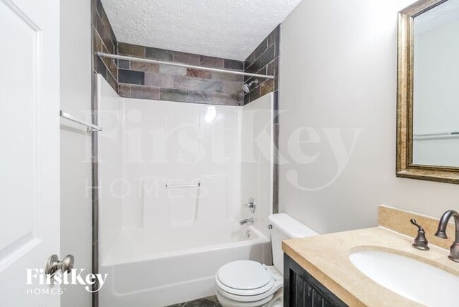 Building Photo - 3558 Wesley Dr