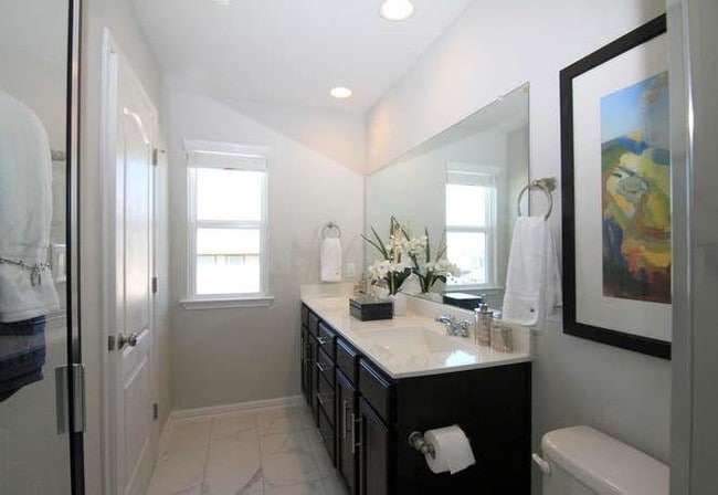 Building Photo - 712 Tinton Falls Ln