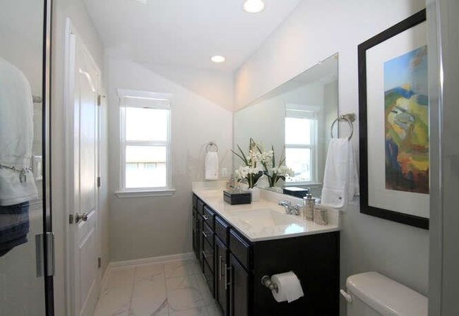 Building Photo - 718 Tinton Falls Ln