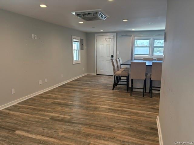 Building Photo - 424 Bayville Ave