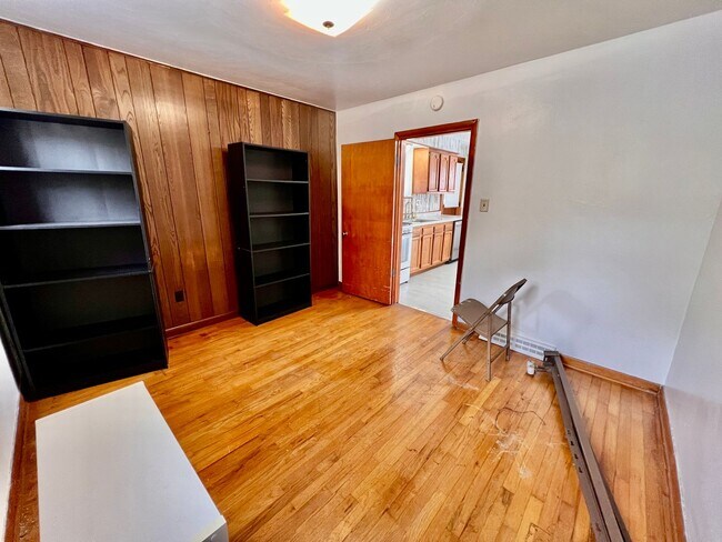 Building Photo - 212 N Highland Ave